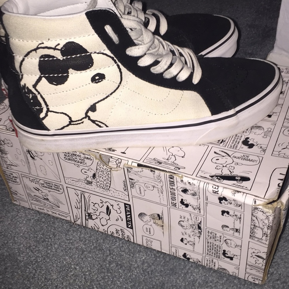 Vans snoopy design from penuts collection